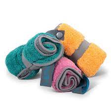 MESSY MUTTS - MICROFIBER EMERGENCY MINI TOWEL 10"x 10"